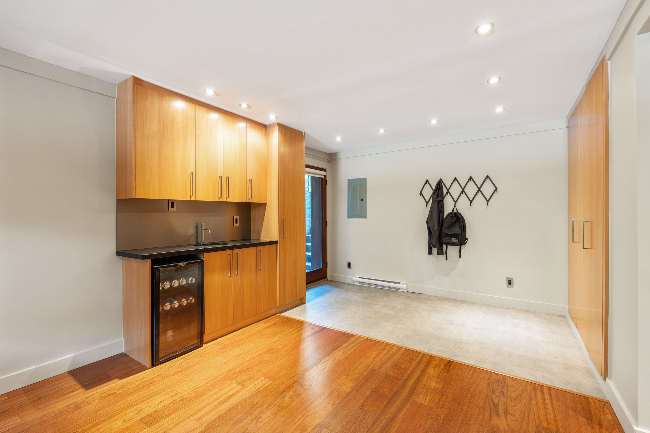 1325 25th Street